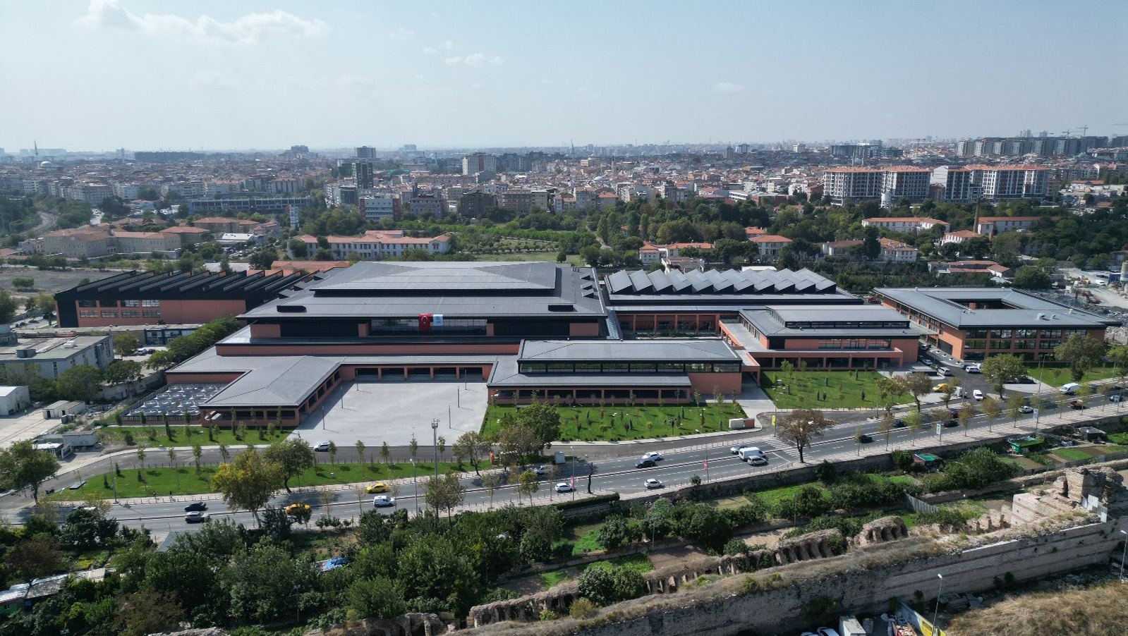 Abdi İpekçi Spor Kompleksi